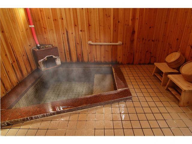 貸し切り風呂60分1000円別途入浴料必要_いいざか 日帰り温泉 伊勢屋