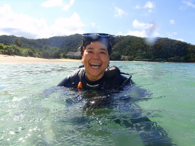 海に入るとみんないい顔になりますね。_奄美ダイビングセンター とめ