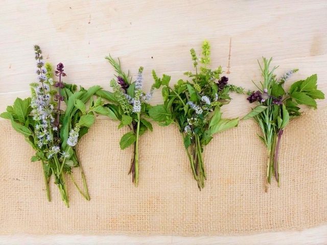 ハーブティー用、お料理用など、用途別にブーケを作れます!_MY HERBS