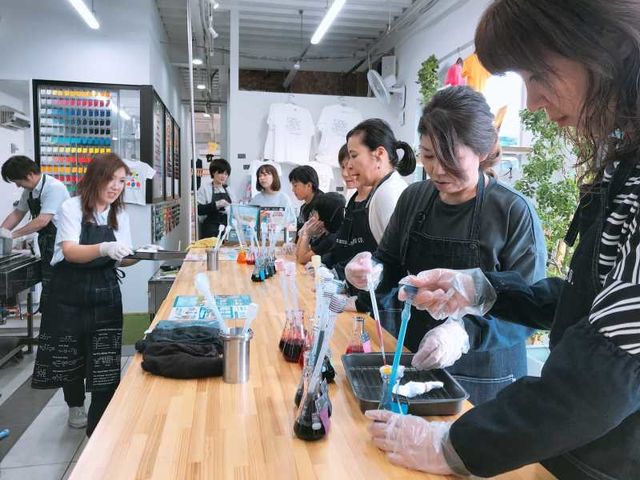 女子会としても_ソメラボ カラフル染物体験