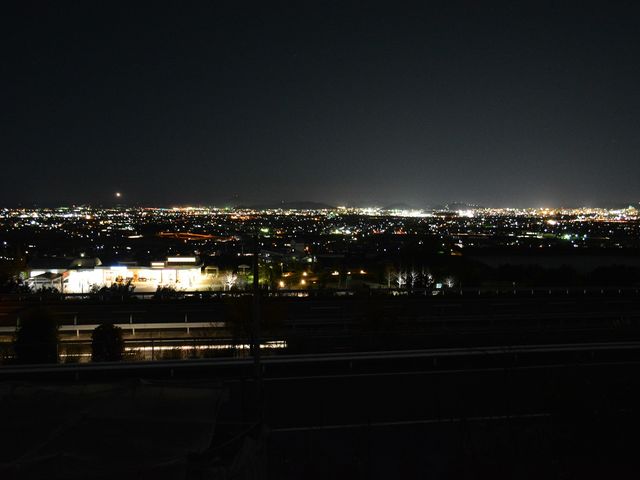 恋人の聖地のサービスエリアからの夜景はいかがですか
「伊予市観光協会提供」_伊予鉄タクシー株式会社