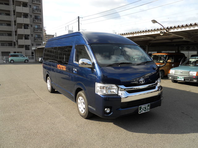 ジャンボタクシーなら9人まで乗れます_伊予鉄タクシー株式会社