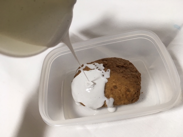 シリコンで本物の食品から型をとっています。_食品サンプルアカデミー