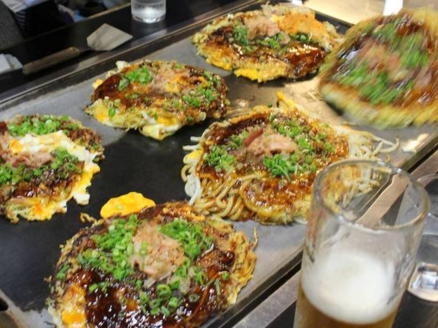 お好み焼きは「府中焼き」とっても美味しいで〜す。_ステンドグラス工房グラスワン