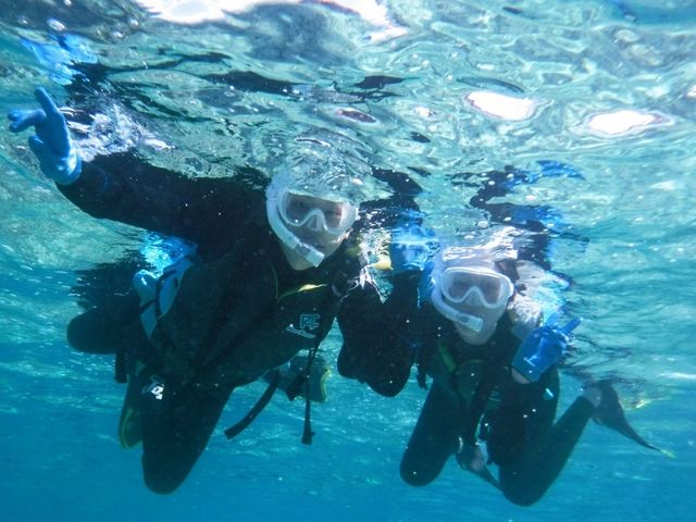 あまみブルーで初シュノーケル。潜水士のガイドがご案内いたします。_アドベンチャー奄美