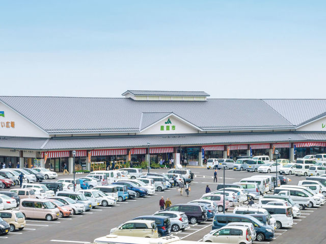 アグリカルチャーセンターの区域内には、産直市や飲食施設も併設してます!_みはらしの丘あいさい広場アグリカルチャーセンター