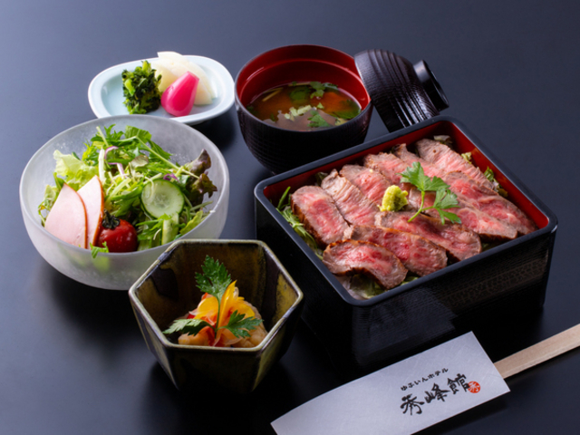 豊後牛和食レストラン花時季(ハナトキ)