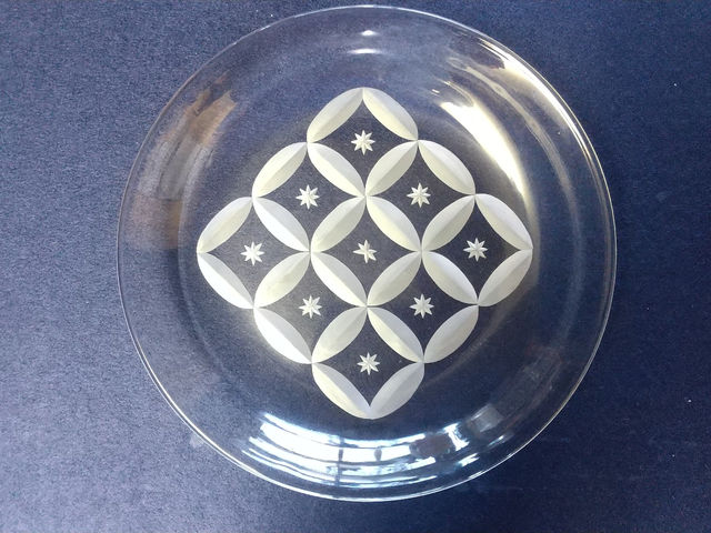 体験教室も随時実施しています!※体験教室で作る作品(お皿)_切子教室 ガラススタジオ アトリエD・D