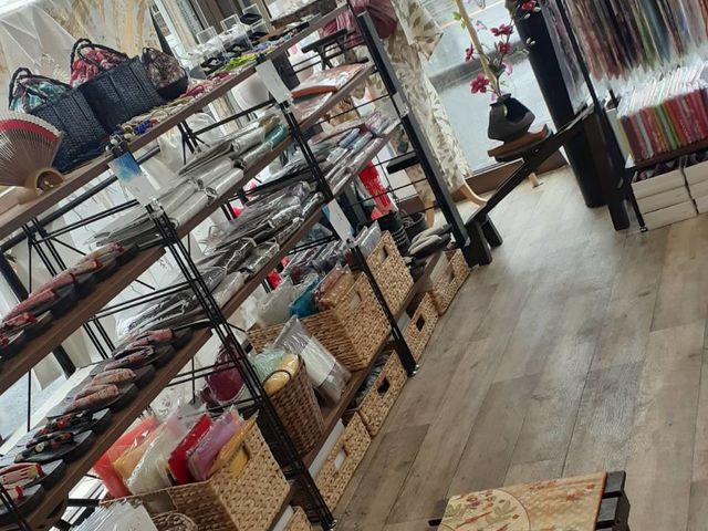 夏の店内A_株式会社 丸中