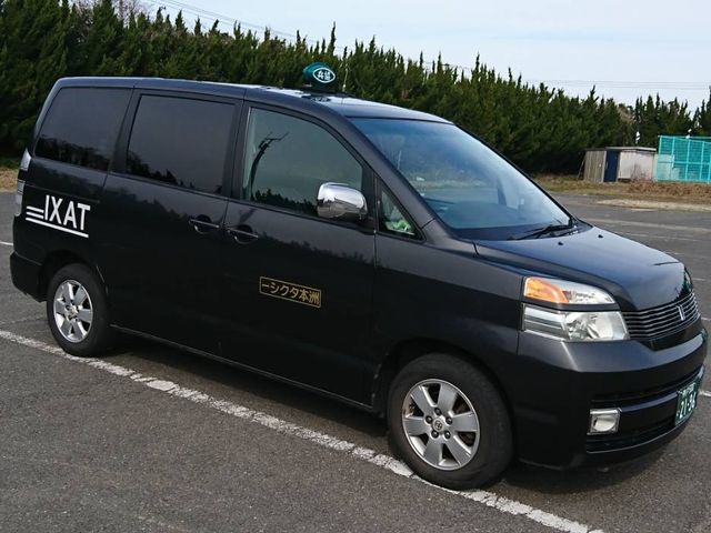 大きなスーツケースが4個以上収納できるタクシーも御座いますので、大きな荷物でも対応可能です!_洲本タクシー