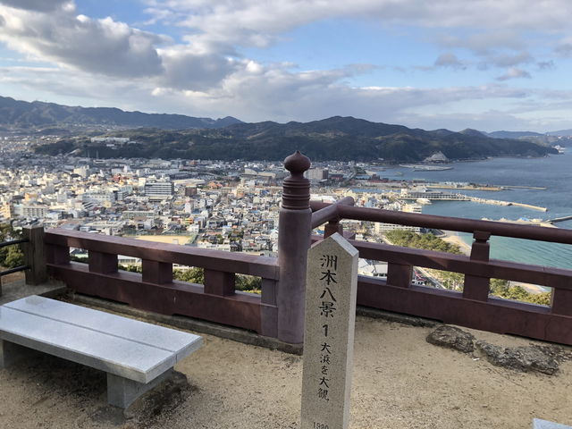 ★三熊山
気軽に洲本市内の景色をご覧頂けます。洲本市内近郊なので気軽に観光頂けます♪_洲本タクシー