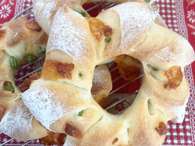 低温長時間発酵で作る
枝豆とチーズのソレイユ_パン教室Pain au mayu