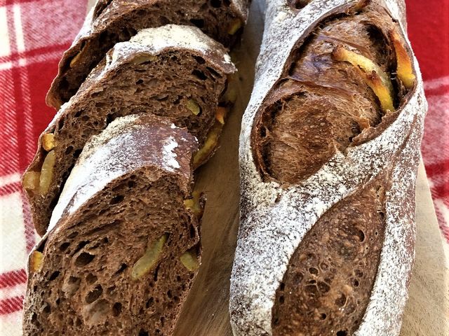 低温長時間発酵で作る
柑橘ピールとカカオのバゲット_パン教室Pain au mayu