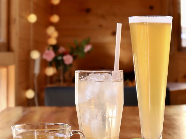 自家製のシロップを使ったドリンクもいろいろ。写真はジンジャーシロップ。_cafe&bistro 木の根 に萌す。
