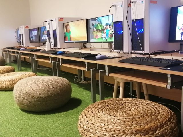 ADG Esportsフィールド_スポーツ60&スマート