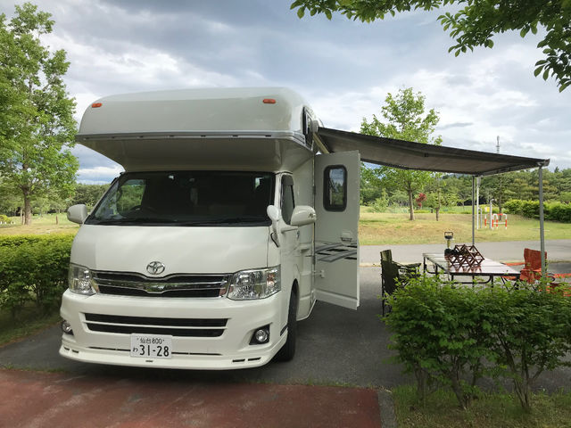 キャンピングカーをレンタルして、海や山、キャンプ場での特別なひと時をお過ごし下さい! 大切なワンちゃんとのプランもご用意しております!_キャンピングカーレンタル CANTAL仙台東店
