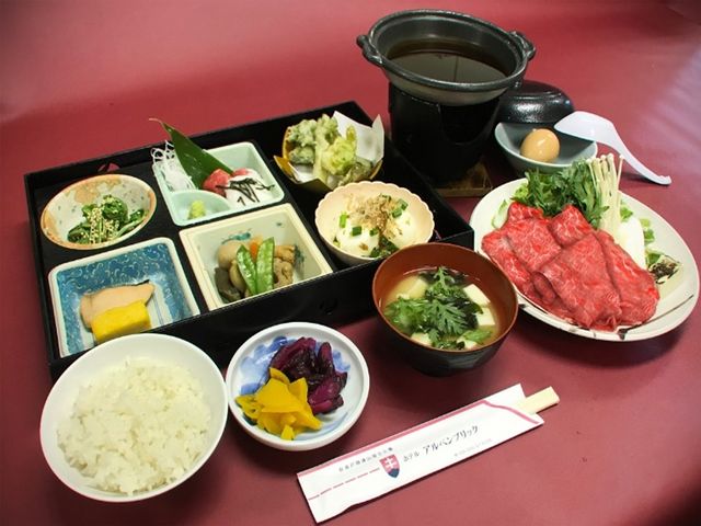 ランチ定食 すき焼き御膳_ホテル アルペンブリック