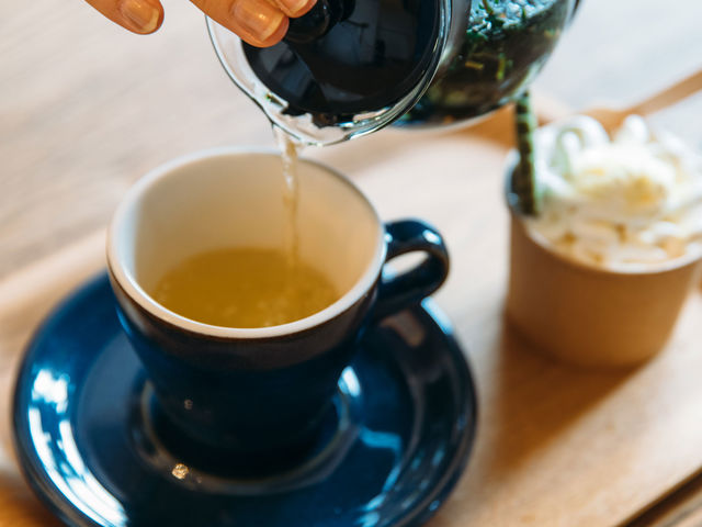 藍茶を楽しめるカフェがあります_藍染 結の杜