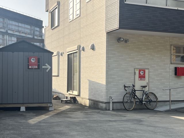 建物前のスペースを駐車場としてご利用いただけます。_e-Foil.KANZANJI