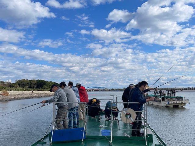 秋の風物詩、はぜ釣りを屋形船から楽しめます。_屋形船石川丸