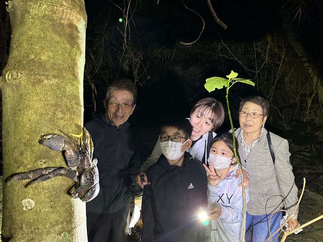 夜のジャングル探検!ヤシガニを探そう!!_imtida宮古島