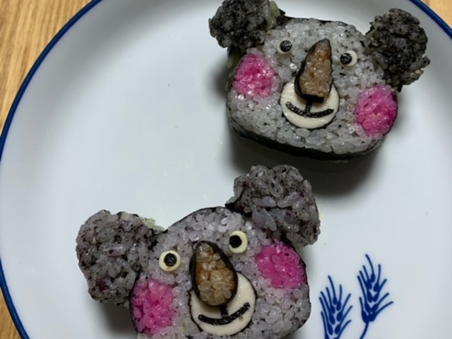 寿し巻子・デコずしキッチン