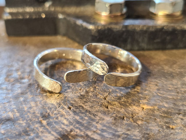 シルバーのつちめ仕上げです♪_シルバーアクセサリーワークショップ Atelier AZu
