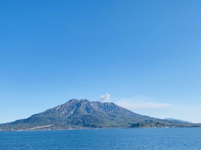 鹿児島のシンボル
桜島一周約35km_鹿児島FunRide 本店