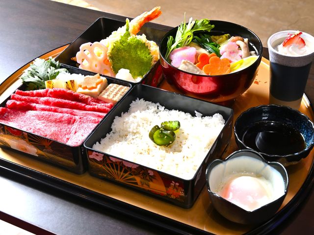 国産A5ランクのすき焼きと天ぷらの御膳_浅草相撲部屋 ANNEX