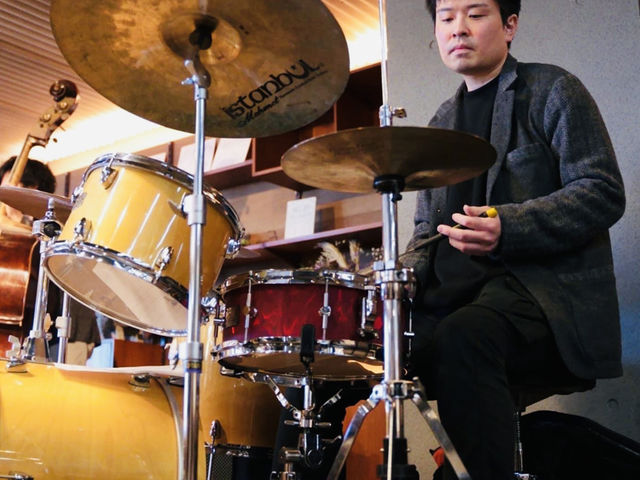 講師演奏風景_田辺ドラム教室