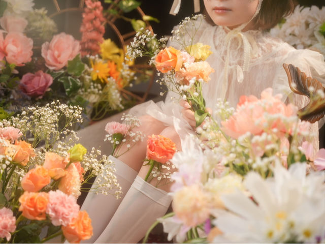 造花に囲まれて撮れます_photo studio Latiras