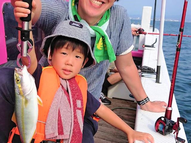 子どもから大人まで、初めての釣り体験は、私達にお任せください_泉佐野マリンライフ - izumisanomarinelife