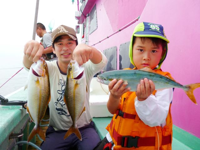 水深が浅いポイントだから簡単に船釣り体験が出来ます_泉佐野マリンライフ - izumisanomarinelife