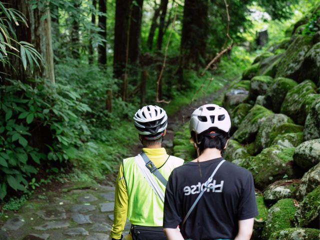 Go deep into the World Heritage Area._日光サイクル&ツーリズム