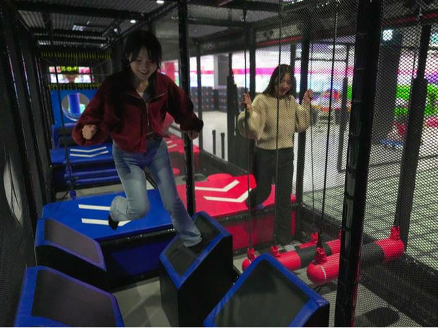 ニンジャアクションでスピード勝負!障害物競走で盛り上がろう!_BOOTVERSE多摩センター新丘の上パティオ店