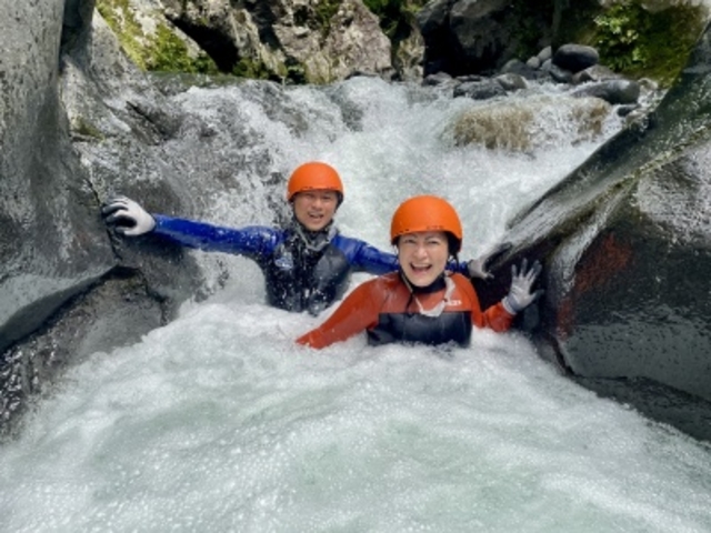 初心者でも安心体験が可能です_Fujiyama Canyoning Japan