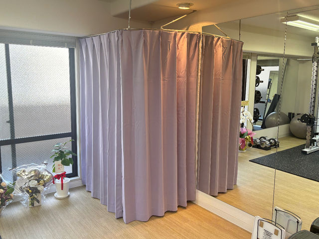 〜更衣室もございます〜_運動初心者専用パーソナルジム ELCSUM FIT 玉造店