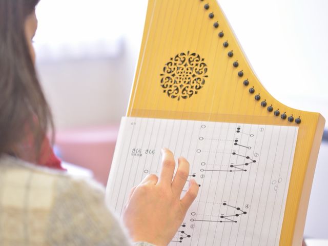 音楽知識不要♪どなたでもすぐに癒やしのメロディーを奏でられます。_ヘルマンハープ神戸旧居留地