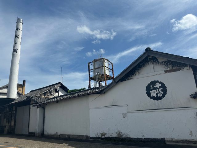 そのまま豊前街道を進むと千代乃園酒造があります。_チャリかりん?