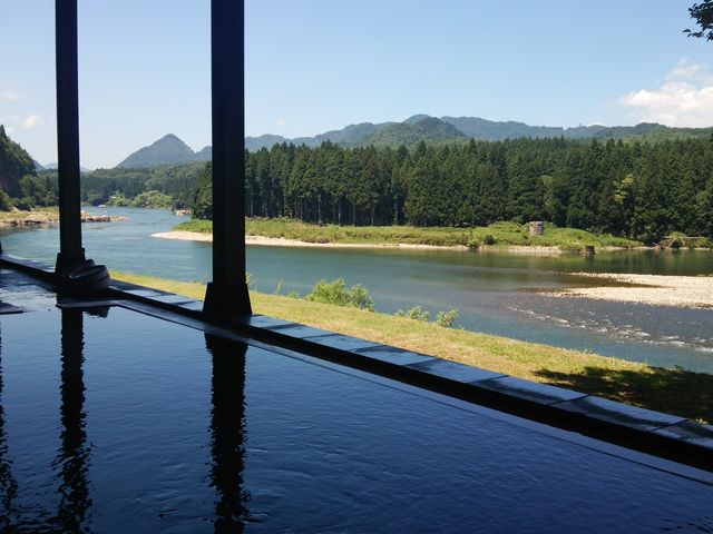 初夏の露天風呂_雪つばきの宿古澤屋