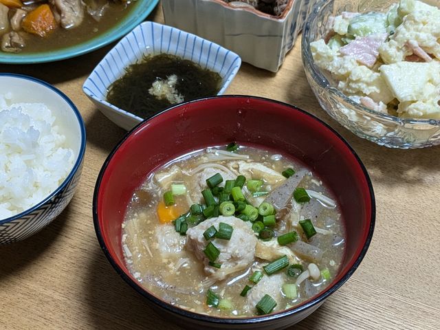 自家栽培のお米・青大豆で仕込んだ味噌を使い、お子様から大人までみんなで美味しく召し上がれます。_株式会社グリーンファーム角屋