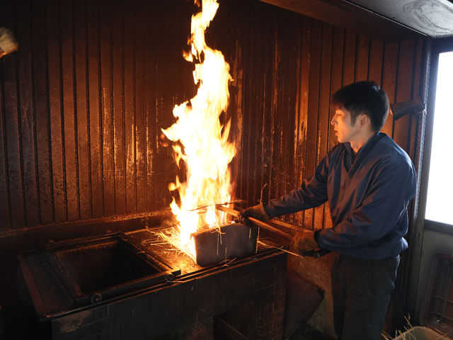 かつおの藁焼き体験 川直