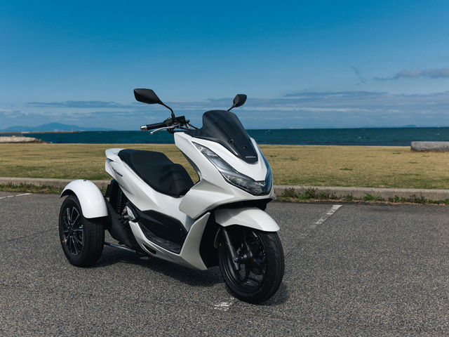 PCX160トライク
普通自動車免許(AT限定可)で運転出来るトライクという乗り物。_RIDE+A