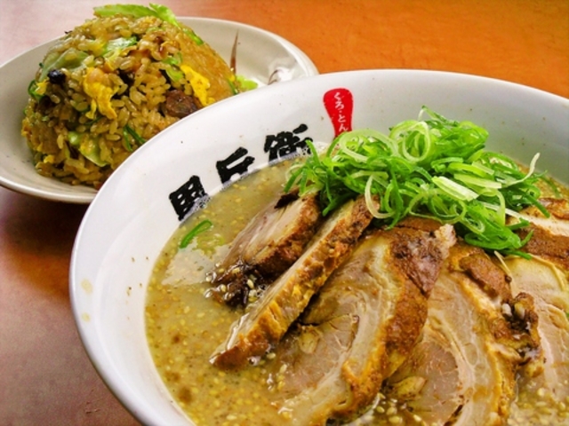 黒兵衛 宝塚中筋店の写真1