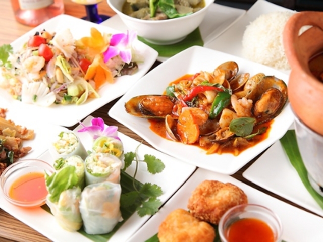 Thai Food Cafe シミランの写真1