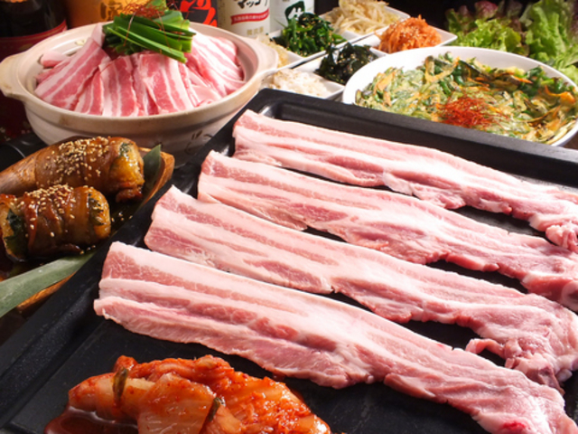 とんとん 宇都宮 サムギョプサルの写真1