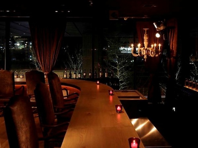 WHISKY BOTTLE BAR ウィスキー ボトル バーの写真1