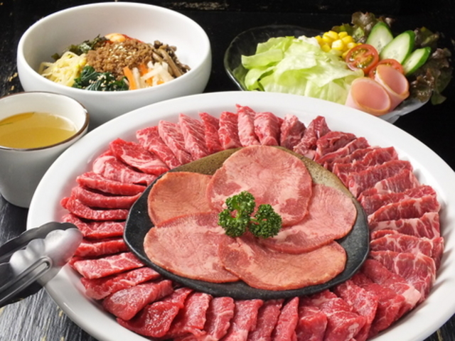 焼肉 炭屋 阪南店の写真1