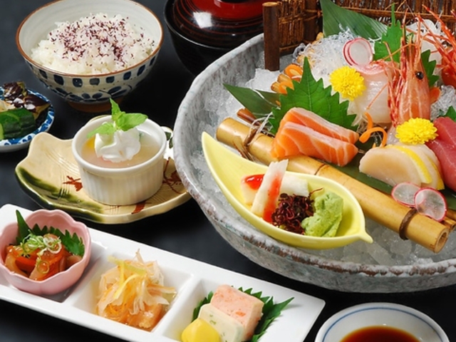 京風 四季 花格子 阪急川西店の写真1