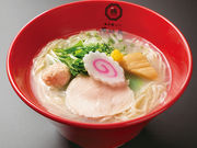 博多鶏ソバ 華味鳥 阪急うめだ本店の写真1